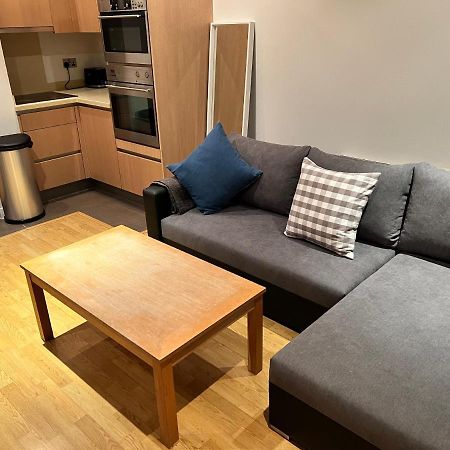 Stunning 2 Bed Flat! Centrally Located In London, Uk! Екстер'єр фото
