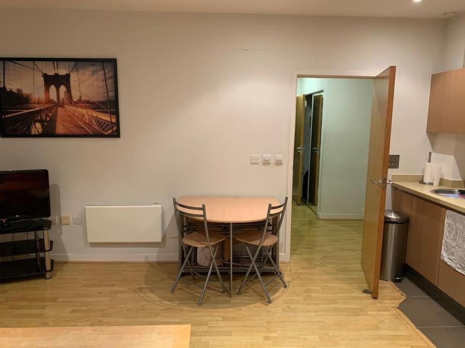 Stunning 2 Bed Flat! Centrally Located In London, Uk! Екстер'єр фото