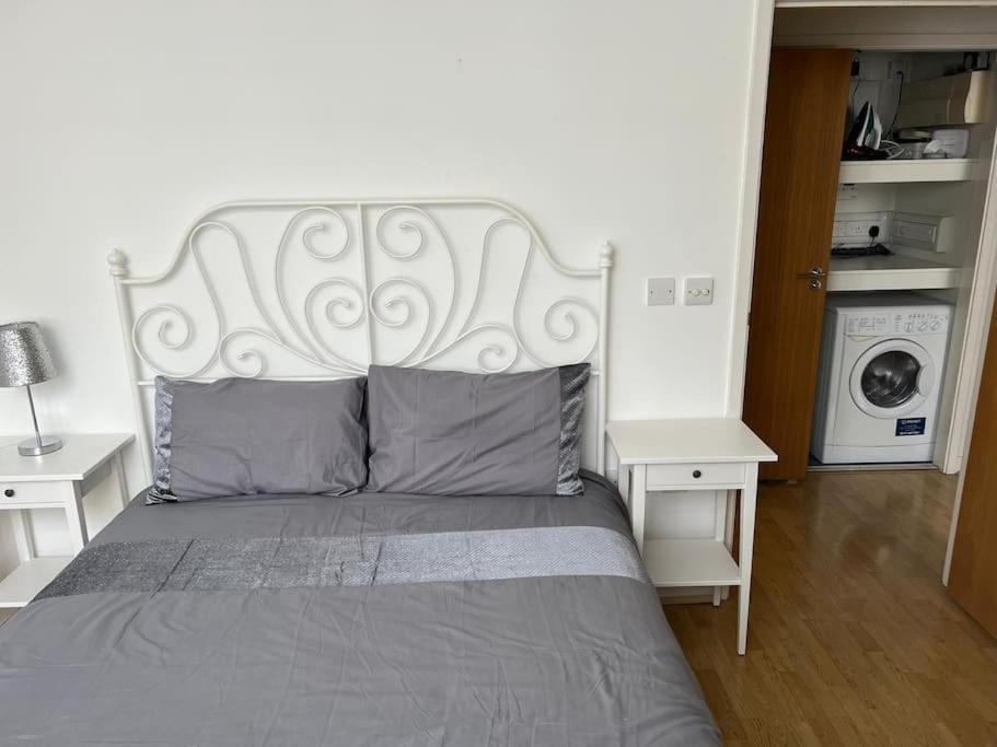 Stunning 2 Bed Flat! Centrally Located In London, Uk! Екстер'єр фото
