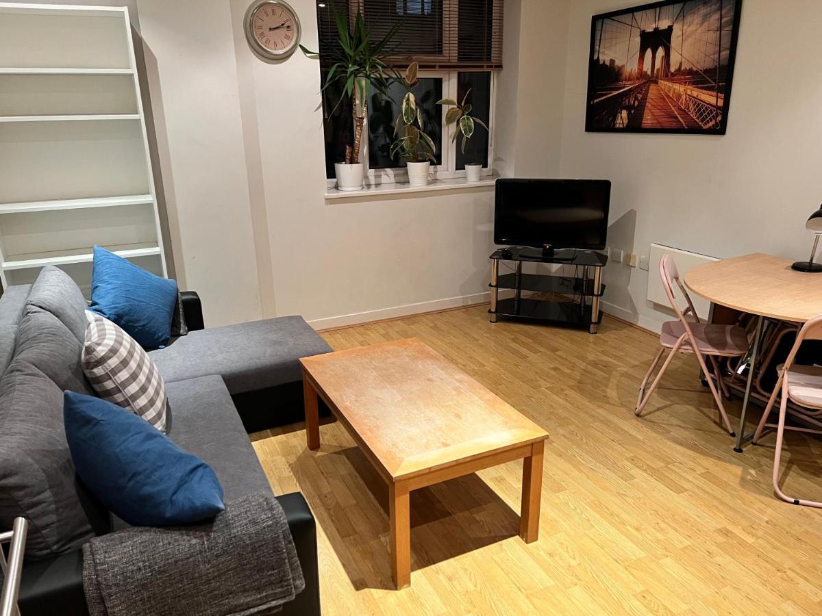 Stunning 2 Bed Flat! Centrally Located In London, Uk! Екстер'єр фото